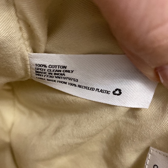 Crocheted rope purse with wooden handles - Picture 9 of 9